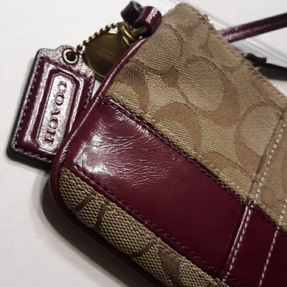 Rare 2008 COACH Legacy Purple Signature Stripe Wri - Picture 15 of 16